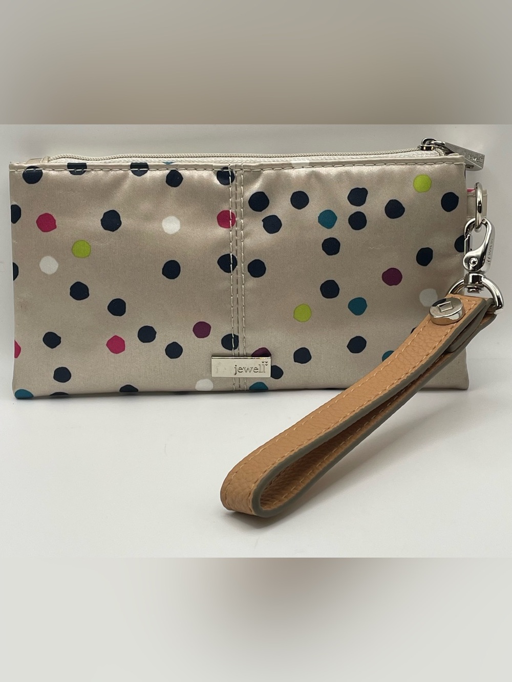 Jewell by Thirty-One Runway Wristlet